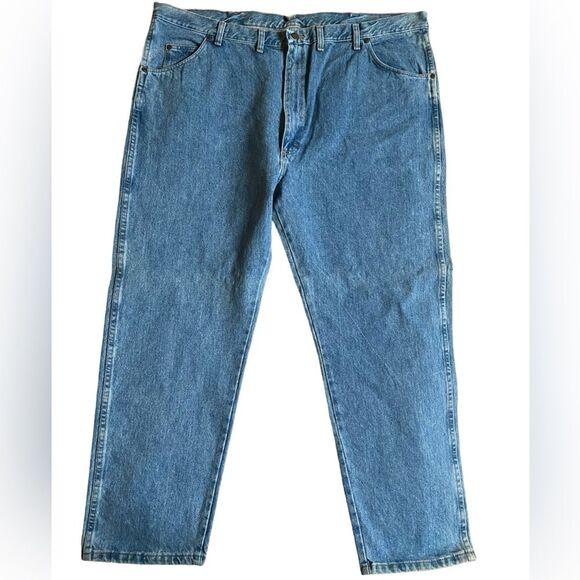 Wrangler Men's Rugger Wear Classic Fit Straight Leg Jeans Size 48x30 Rough Wash - Picture 3 of 16